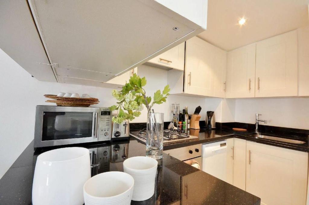 Piccadilly Circus Apartments Λονδίνο Δωμάτιο φωτογραφία